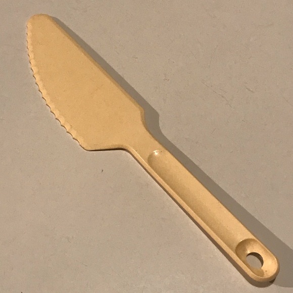 Tupperware Cutter Slicer - Picture 2 of 3